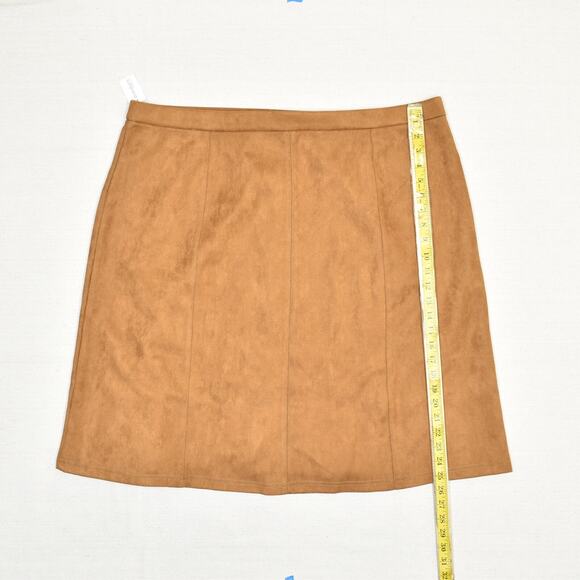 NEW Retrology Women's A Line Button Faux Suede Skirt Polyester Brown Size 2X - Picture 5 of 8